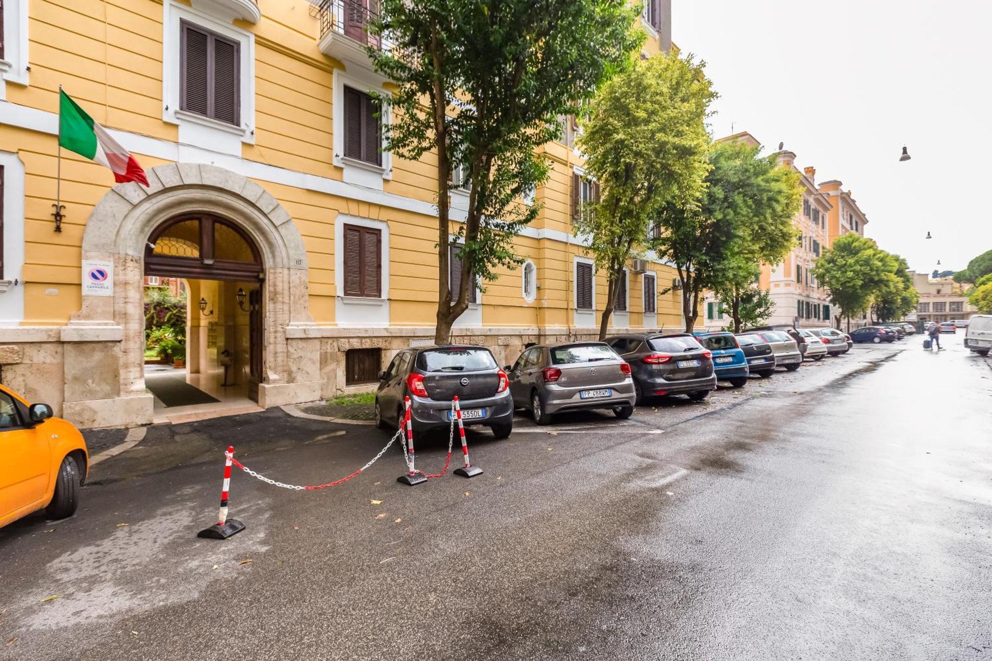 Bdc - Fancy 2-bdr @vatican Apartment